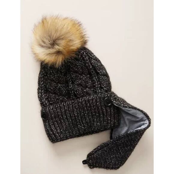 Anthropologie Norah Beanie + Reusable Face Mask Set Beige Dark Grey CLEAN! main image 4